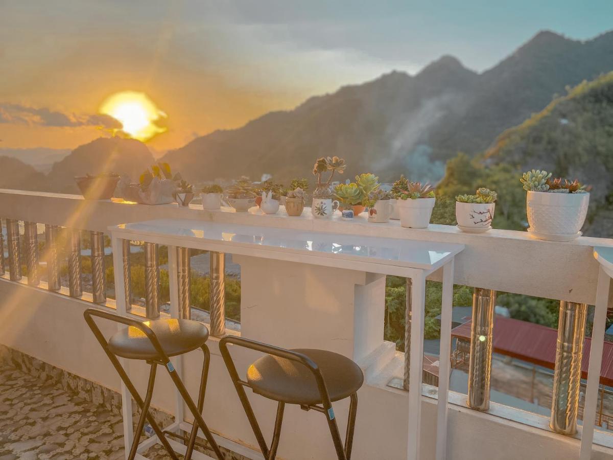 Hotel Khach San 88 Moc Chau Zewnętrze zdjęcie