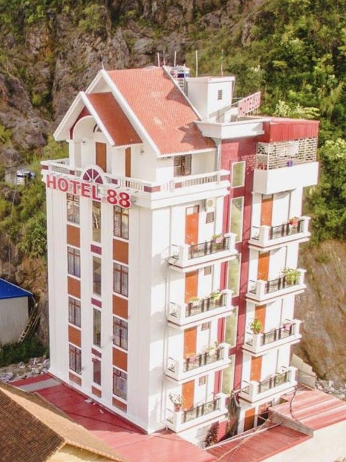 Hotel Khach San 88 Moc Chau Zewnętrze zdjęcie